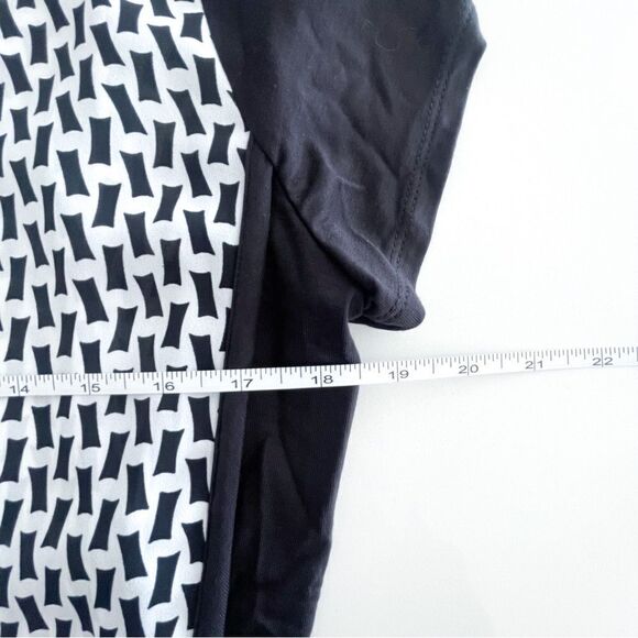 Bianca Nygard Blouse Black White Curved Bottom Women's M Stretchy Side Panels - Picture 6 of 7